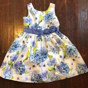 Girls dress size 4